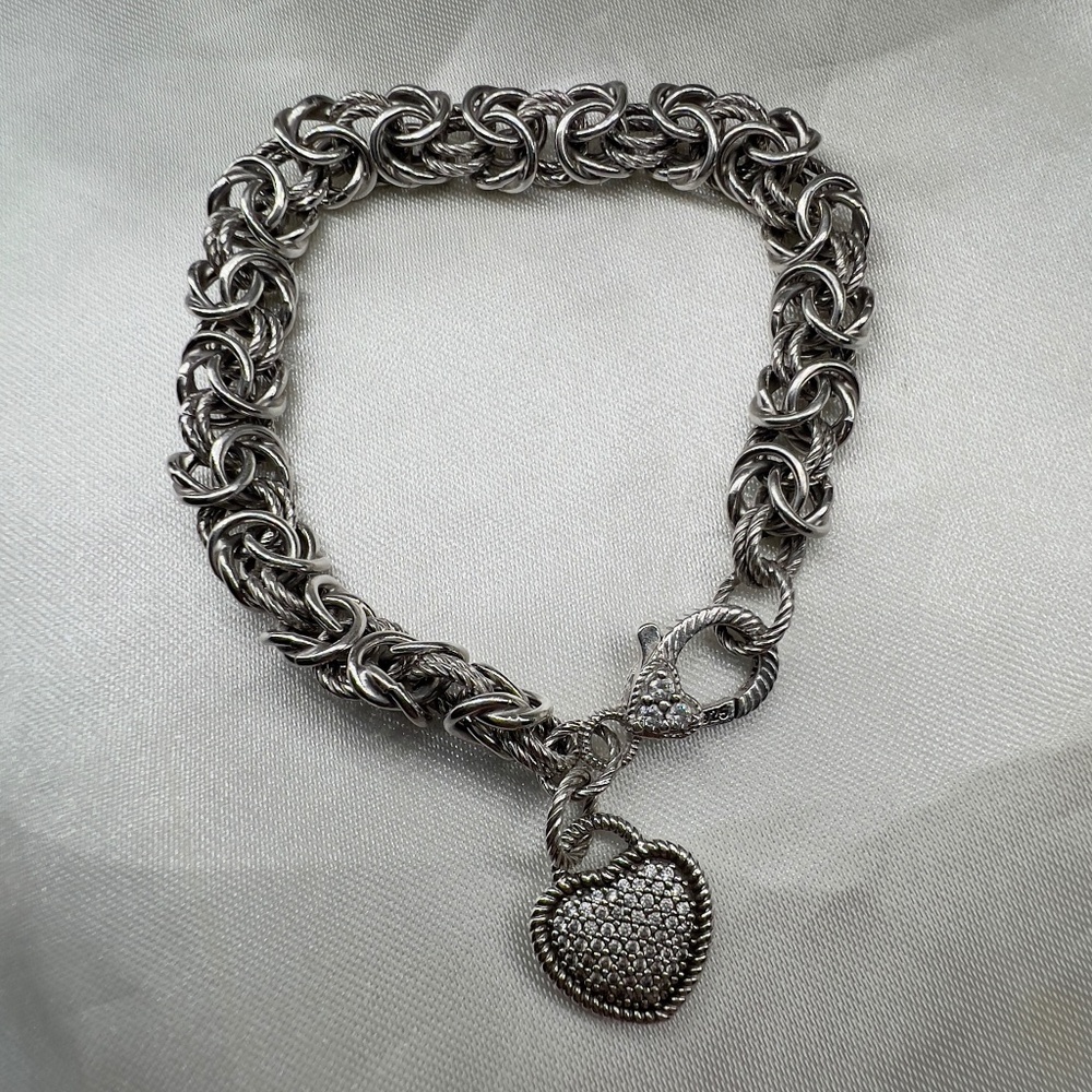 JUDITH RIPKA Sterling Silver Verona Textured Byzantine Heart Charm Bracelet